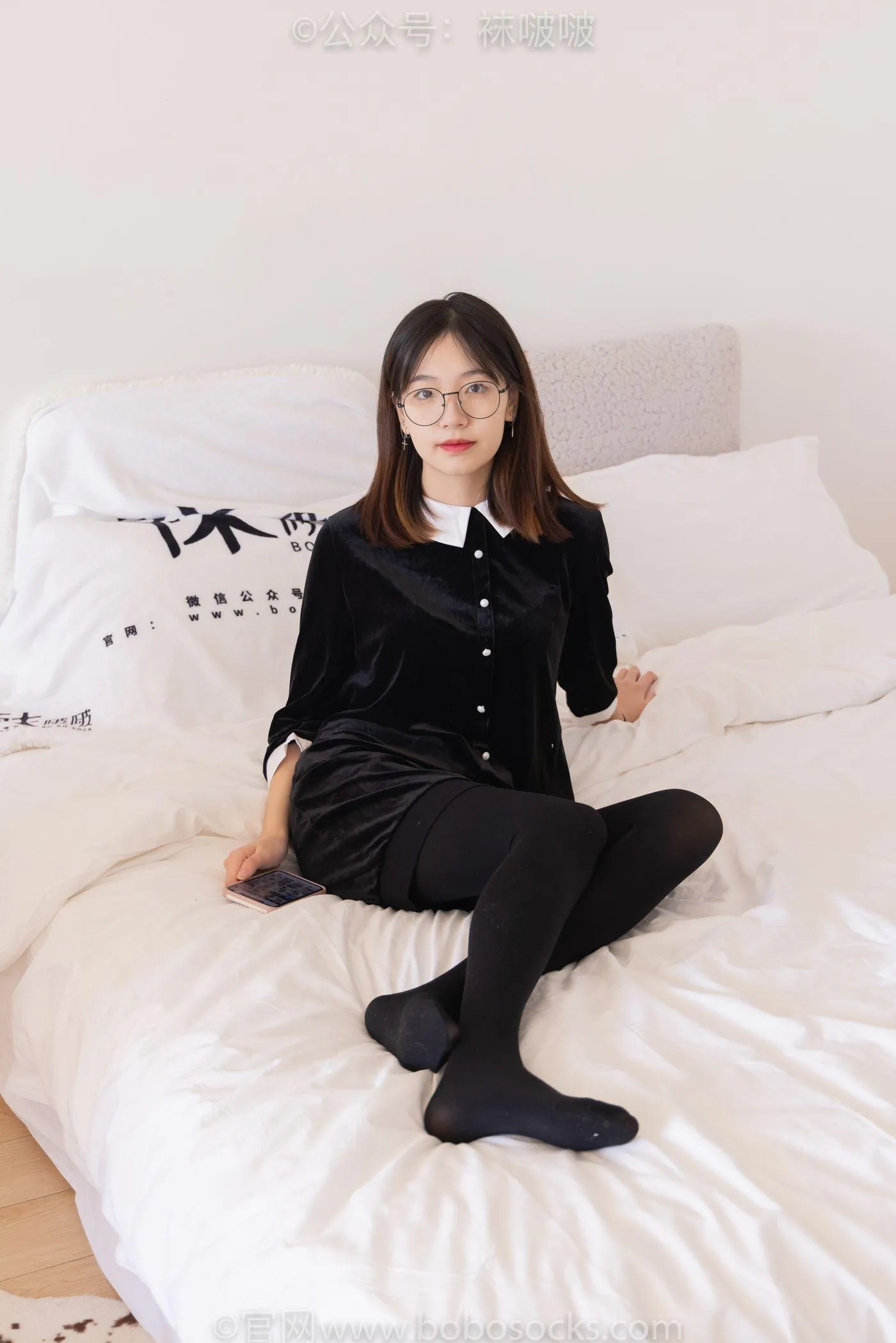 [BoBoSocks袜啵啵]NO.053 小甜豆-皮鞋、厚黑丝、黑色蕾丝船袜 [143P]插图